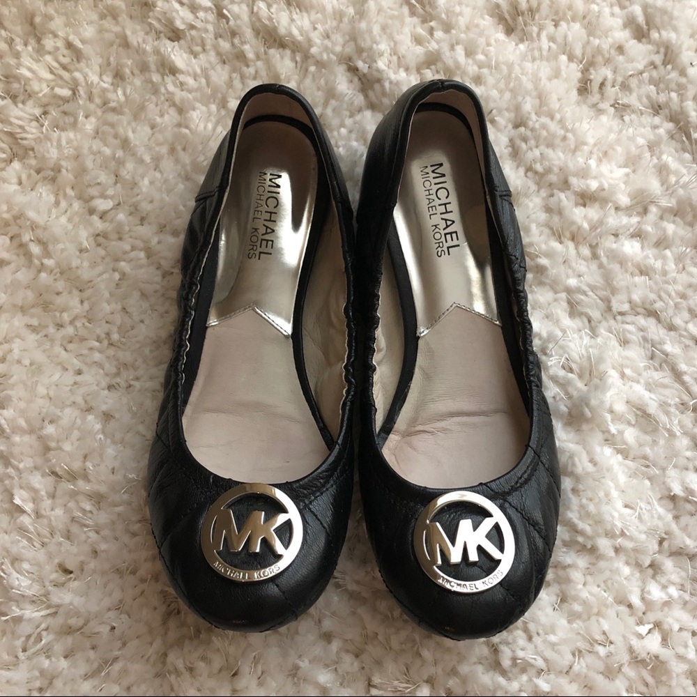 Michael Kors Flats - Black Size 7
